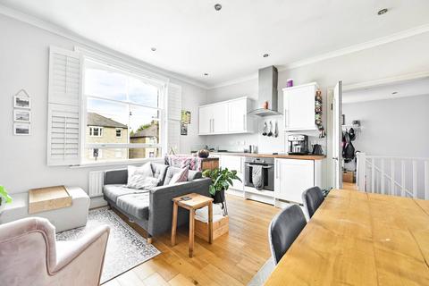 59d Wimbledon Park Road, London, SW18 5SJ
