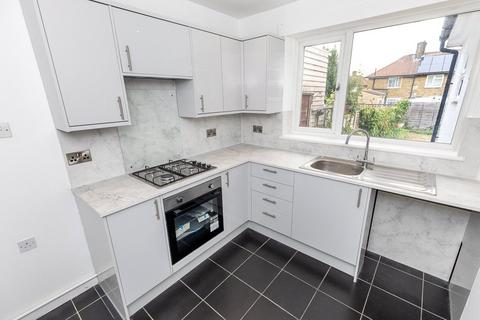 39 Selby Road, Carshalton, SM5 1LE