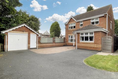 4 bedroom detached house for sale, The Oval, Coalville, LE67