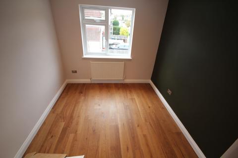 2 bedroom flat to rent, Harrow HA1