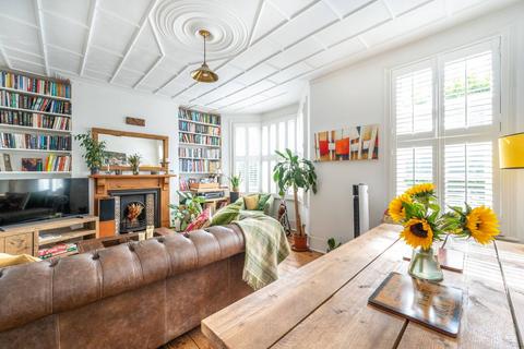 118 Richmond Road, Leytonstone, London, E11 4BS