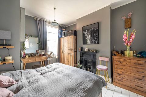 118 Richmond Road, Leytonstone, London, E11 4BS