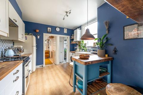118 Richmond Road, Leytonstone, London, E11 4BS