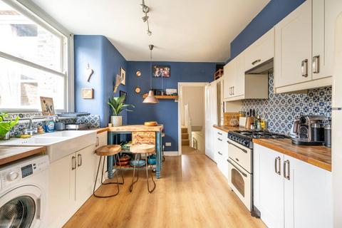 118 Richmond Road, Leytonstone, London, E11 4BS