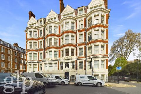 3 bedroom apartment to rent, Ridgmount Gardens, Bloomsbury, WC1E