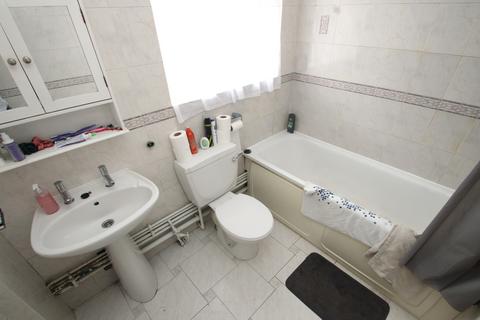 54 Parkfield Way, Bromley, BR2 8AF