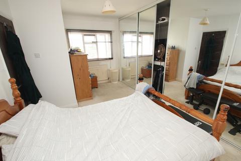 54 Parkfield Way, Bromley, BR2 8AF