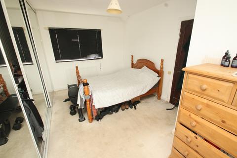 54 Parkfield Way, Bromley, BR2 8AF