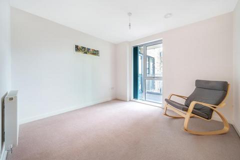 3 bedroom flat for sale, Slough,  Berkshire,  SL1