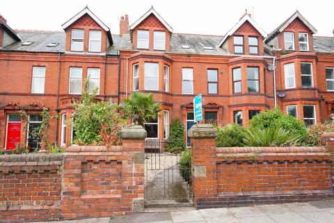 6 bedroom terraced house for sale, Abbey Road, Barrow-In-Furness