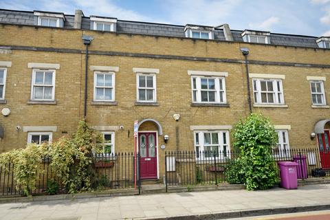 5 bedroom terraced house to rent, Grove Road, Mile End, E3