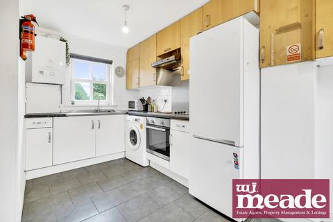 5 bedroom terraced house to rent, Grove Road, Mile End, E3