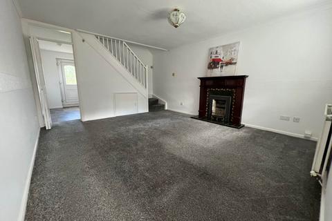 2 bedroom semi-detached house to rent, Balmoral Way, Gateshead NE10