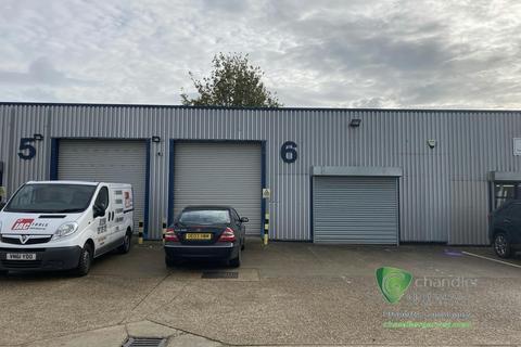 Industrial unit to rent, Aylesbury HP19