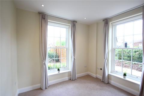 2 bedroom flat to rent, Townsend Lane, Harpenden, Hertfordshire, AL5