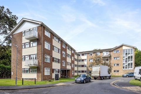 2 bedroom flat for sale, Leahurst Court Road, London Road, Brighton