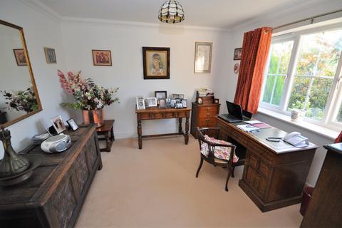 Priors Halstead Road, Eight Ash Green, Colchester, CO6 3PU