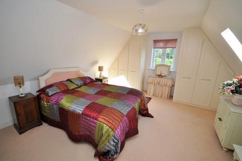 Priors Halstead Road, Eight Ash Green, Colchester, CO6 3PU