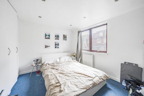 3 bedroom terraced house for sale, Nicholson Street, Borough