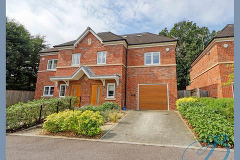 4 bedroom semi-detached house for sale, Woodlands Rise, Maidenhead, SL6