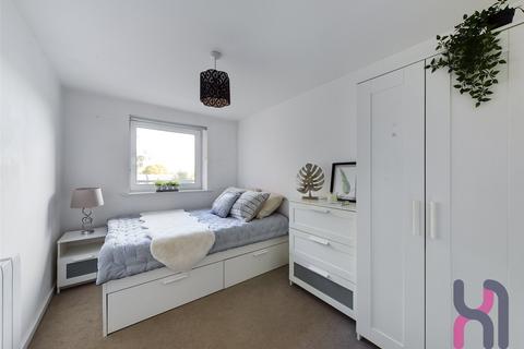 2 bedroom flat for sale, Spinner House, 1A Elmira Way, Salford, M5