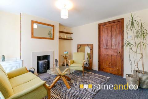 2 bedroom cottage for sale, High Street, Codicote