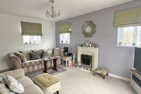 2 Borlase Crescent, St Austell, PL25 4RF