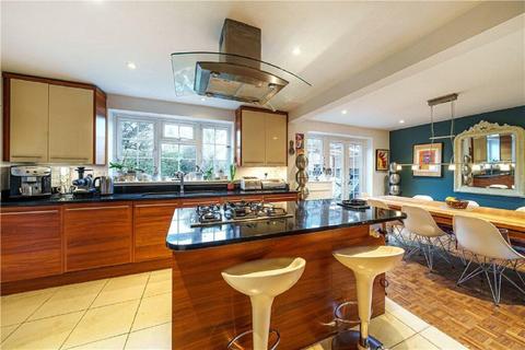 5 bedroom detached house for sale, Balmoral Close, Alton, Hampshire