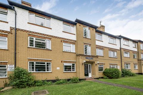 3 bedroom flat for sale, Churchview Road, Twickenham