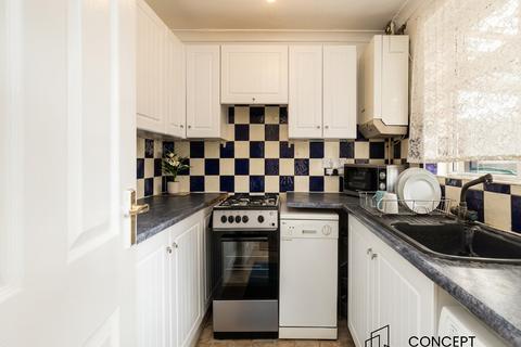4 bedroom terraced house to rent, Wilson Avenue, Mitcham, CR4