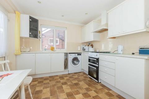 38 Dawn Crescent, Upper Beeding, Steyning, BN44 3WH