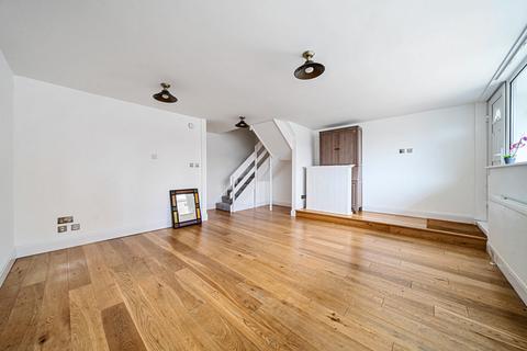 3 bedroom maisonette for sale, Trimmer Walk, Brentford