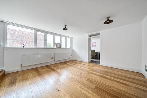 3 bedroom maisonette for sale, Trimmer Walk, Brentford