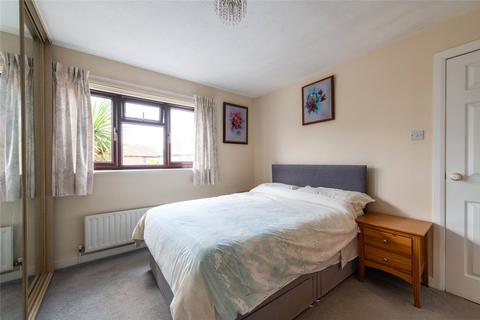 49 Henley Deane, Northfleet, Gravesend, DA11 8SU