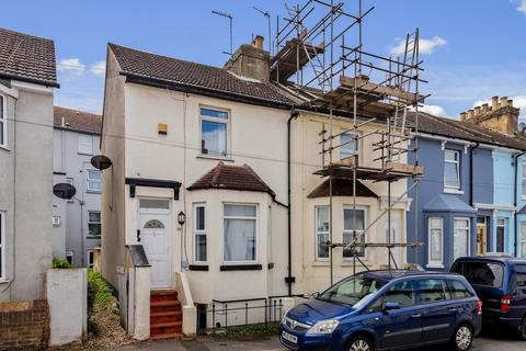 4 bedroom end of terrace house for sale, Queen Street, Folkestone, CT20