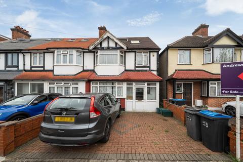 5 bedroom end of terrace house for sale, Chestnut Grove, Mitcham CR4