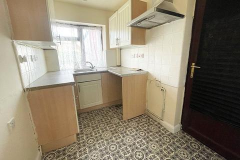 3 bedroom semi-detached house for sale, Dresden Close, Lanesfield, Wolverhampton, West Midlands, WV4