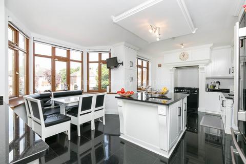 5 bedroom detached house for sale, Winchmore Hill Road, Southgate, N21