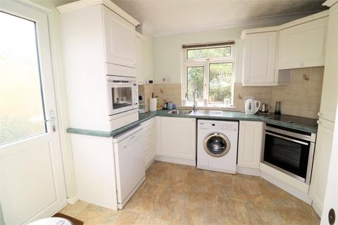 124 Frinsted Road, Erith, DA8 3LB