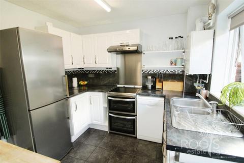 3 bedroom terraced house for sale, Goldsmith Close, Berkshire RG18