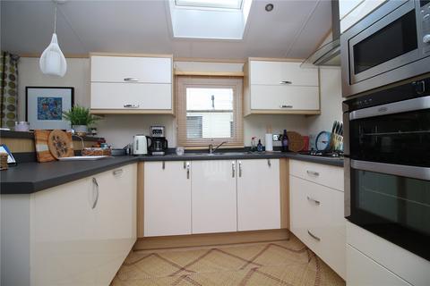 2 bedroom park home for sale, Seabreeze, Shorefield, Near Milford On Sea, Hampshire, SO41