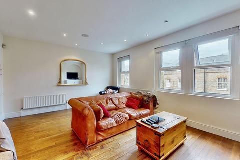 2 bedroom flat for sale, Queens Road, TW1