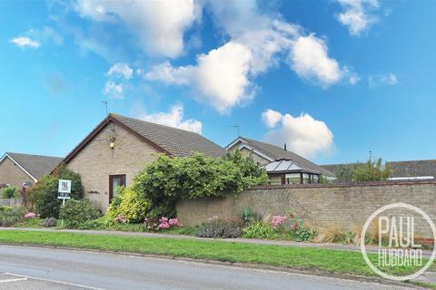 2 bedroom detached bungalow for sale, Ashburnham Way, Carlton Colville, NR33