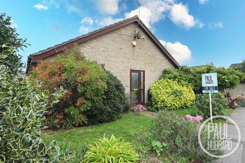 2 bedroom detached bungalow for sale, Ashburnham Way, Carlton Colville, NR33