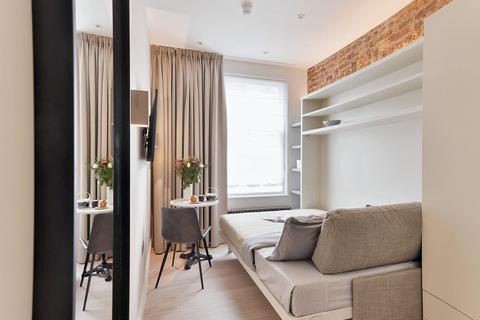 Studio to rent, Emperors Gate, London SW7