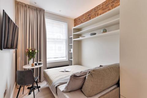 Studio to rent, Emperors Gate, London SW7