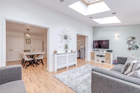 9 Bentham Place, Standish, Wigan, WN6 0NB