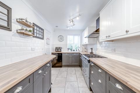 9 Bentham Place, Standish, Wigan, WN6 0NB