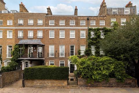 8 bedroom terraced house to rent, Cheyne Walk and Cheyne Mews, Chelsea, SW3