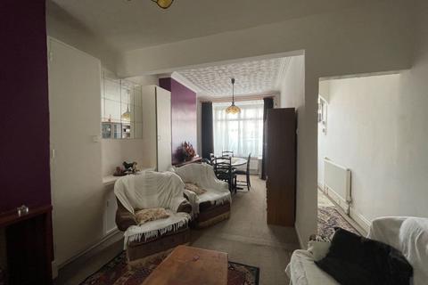 61 Beakes Road, Smethwick, B67 5RS